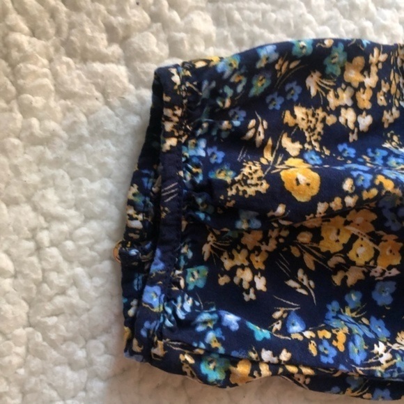Floral Blouse - Picture 3 of 5